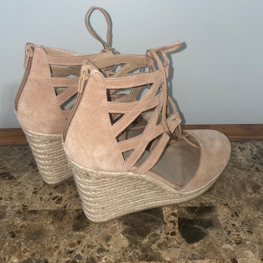 lace up wedges